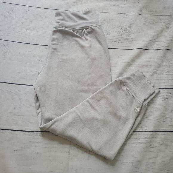 Athleta Size EST M Light Grey Joggers soft knit lounge tapered loungewear casual - Picture 5 of 6